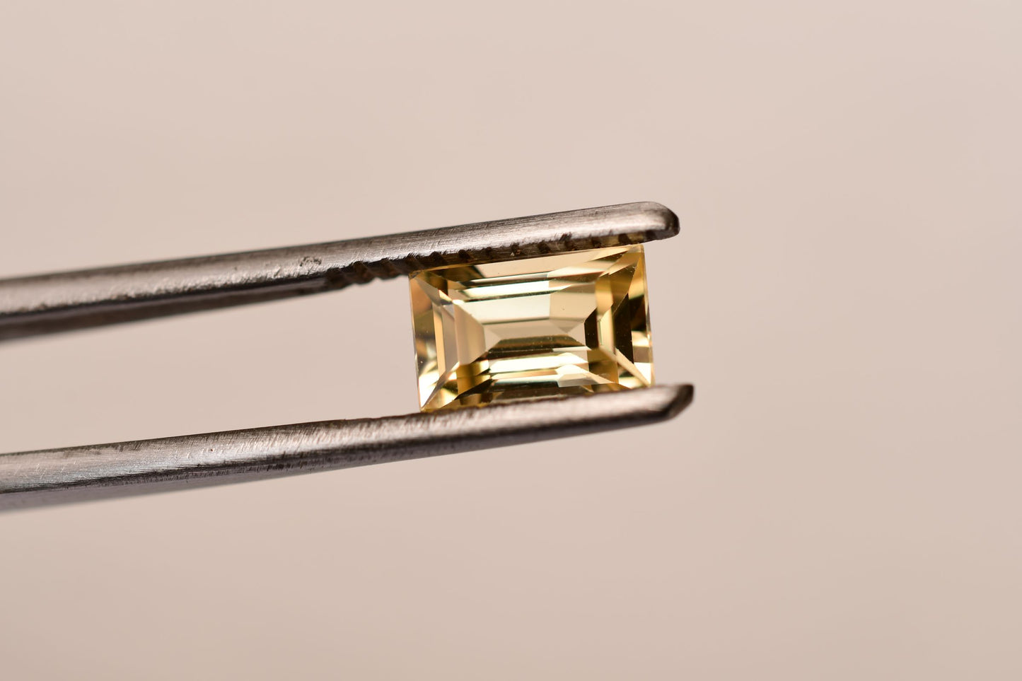Lemon Sapphire